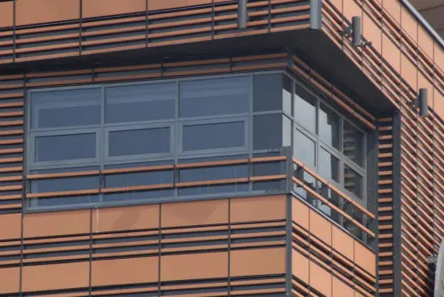 Стекло интерьерное AGC  стекло planibel grey, 4мм (1605*2550) (продажа кратно 0,5 листа)