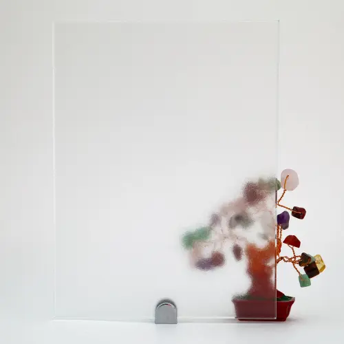 Стекло интерьерное Китай полосы стекло прозрачное матовое "айс" осветленное, 4мм (915*2440)